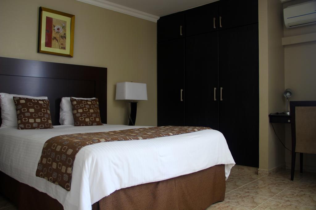 Sevilla Aparthotel Panama City